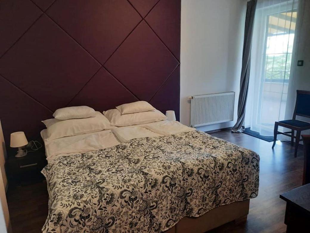 卡巴鲁斯洛瓦斯马约尔住宿加早餐旅馆 Nyíregyháza 外观 照片